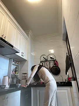 aa520uv online show from 03/28/26, 01:27