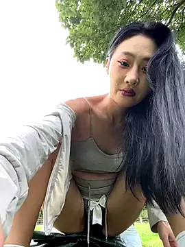 linger-23 online show from 09/12/25, 06:35