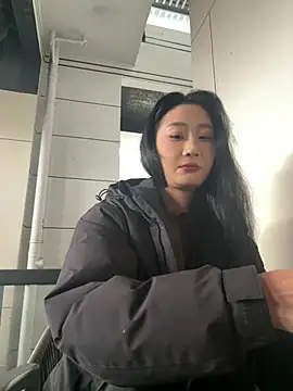 linger-23 online show from 03/16/26, 05:35