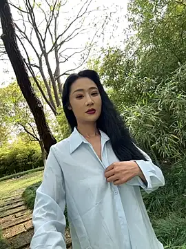 linger-23 online show from 04/09/26, 05:51