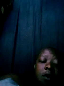 Snapshot of HerPleasure2025 chatting on 12/18/25, 07:03 HerPleasure2025 online show from 12/18/25, 07:03