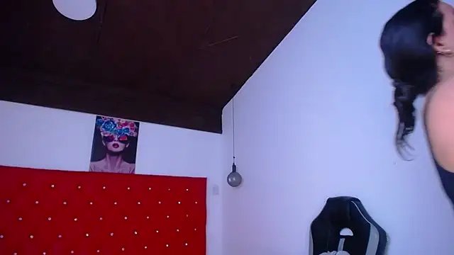 kriss sweetboobs10 online show from 05/13/26, 12:46