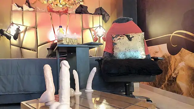 Snapshot of Kendraa_Hot chatting on 11/13/25, 11:47 Kendraa Hot online show from 11/13/25, 11:47