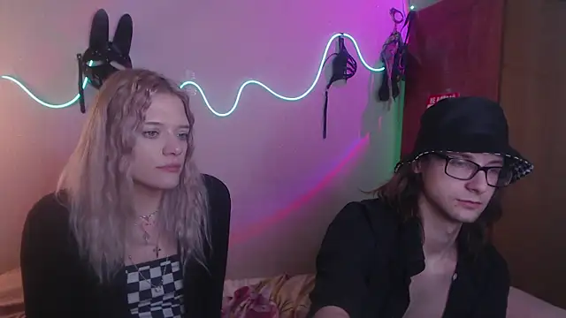 Your Horny Friends online show from 03/18/25, 12:16