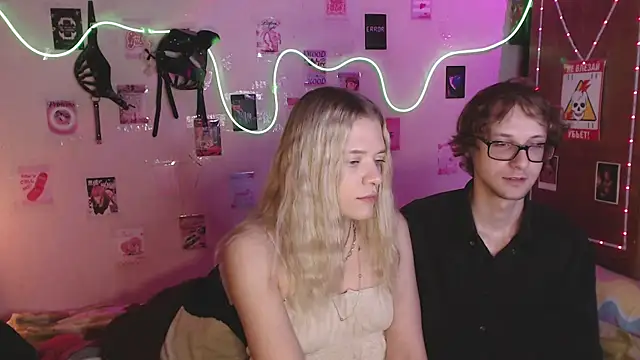 Your Horny Friends online show from 10/12/25, 04:39