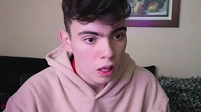 Snapshot of lukeboyce33 chatting on 03/19/25, 04:24 lukeboyce33 online show from 03/19/25, 04:24