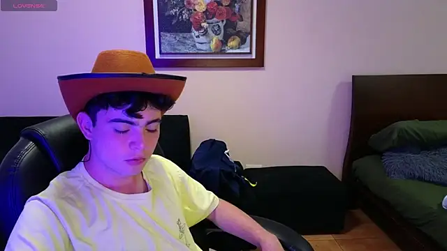 Snapshot of lukeboyce33 chatting on 02/10/26, 11:31 lukeboyce33 online show from 02/10/26, 11:31