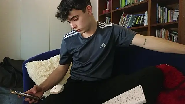 lukeboyce33 online show from 03/24/26, 12:15