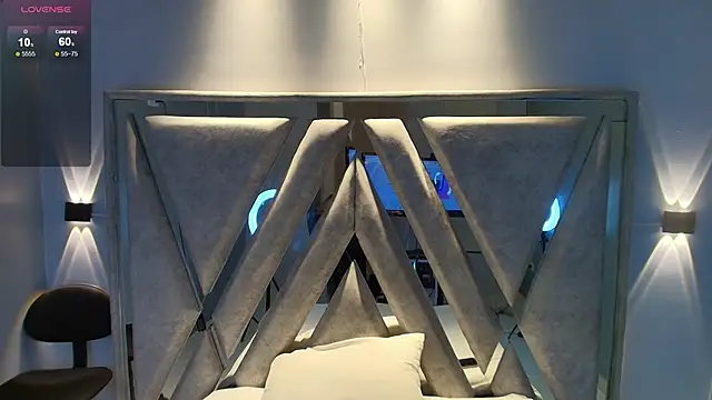 Alice 26  online show from 10/29/25, 07:59