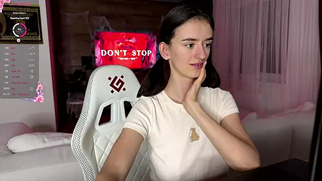 TwinTemptations online show from 11/01/25, 09:50