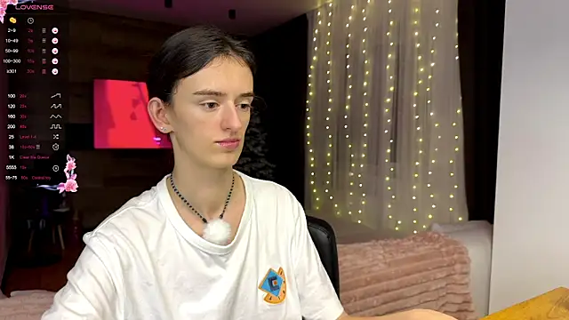 TwinTemptations online show from 12/02/25, 09:32