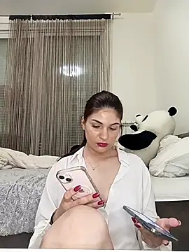 MeCherryy online show from 03/19/26, 06:45