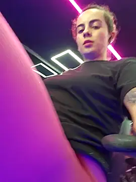 Snapshot of Sairy_ chatting on 11/05/25, 12:32 Sairy online show from 11/05/25, 12:32