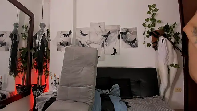 Snapshot of Giotrashy chatting on 10/26/25, 07:42 Giotrashy online show from 10/26/25, 07:42