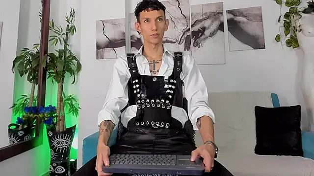 Snapshot of Giotrashy chatting on 02/10/26, 08:13 Giotrashy online show from 02/10/26, 08:13