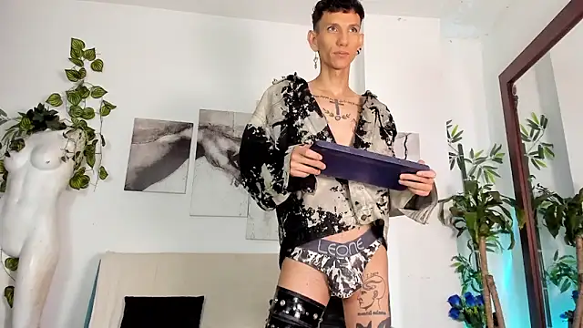 Snapshot of Giotrashy chatting on 02/23/26, 03:09 Giotrashy online show from 02/23/26, 03:09