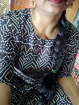 Snapshot of Shalini_telugu09 chatting on 11/07/25, 05:07 Shalini telugu09 online show from 11/07/25, 05:07