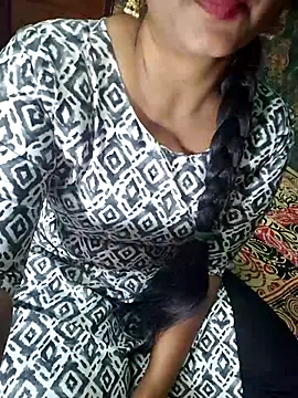 Snapshot of Shalini_telugu09 chatting on 11/09/25, 02:59 Shalini telugu09 online show from 11/09/25, 02:59