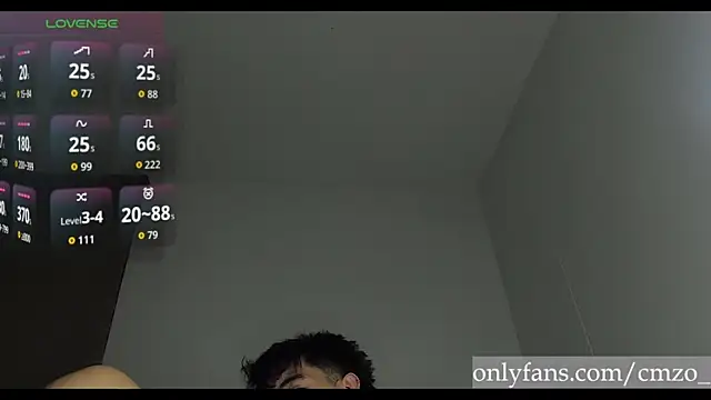 Snapshot of cmzo_ chatting on 05/09/26, 03:34 cmzo online show from 05/09/26, 03:34