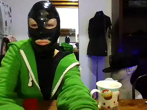 trixa online show from 06/19/26, 03:44