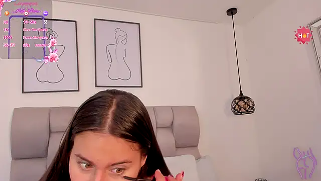 Hanna Evans   online show from 11/24/25, 04:34