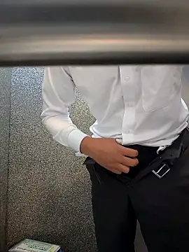 ikeike-kun online show from 04/07/26, 02:23