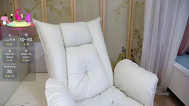 Snapshot of Xiaoxuan-baby chatting on 11/05/25, 05:40 Xiaoxuan-baby online show from 11/05/25, 05:40