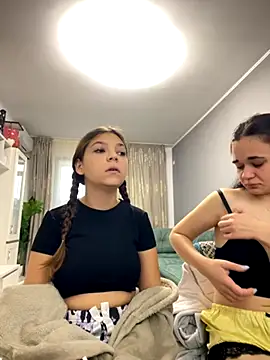 18teengirl3 online show from 10/02/25, 07:48