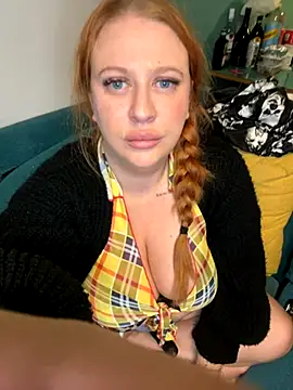 Snapshot of XxXMistyXxX chatting on 09/28/25, 12:27 XxXMistyXxX online show from 09/28/25, 12:27