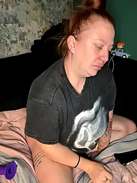 Snapshot of XxXMistyXxX chatting on 11/01/25, 11:40 XxXMistyXxX online show from 11/01/25, 11:40