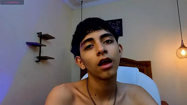 Matty Sparkk online show from 03/18/25, 01:09