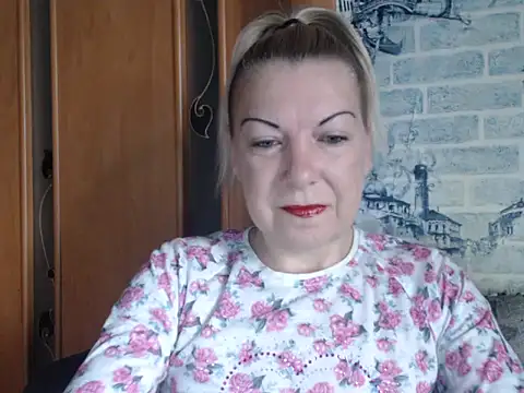 Lillia Ray online show from 05/14/26, 07:15