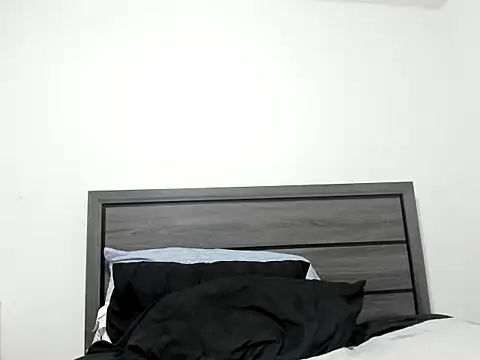 peachgoddess online show from 09/20/25, 03:40