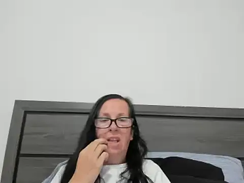 peachgoddess online show from 10/03/25, 12:35