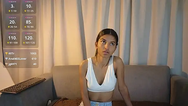 YuliethPetite online show from 01/12/26, 11:59