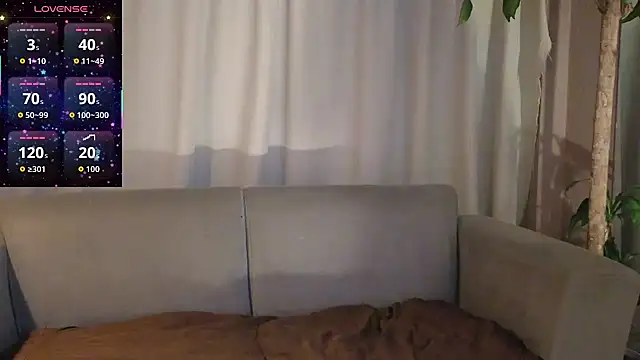 YuliethPetite online show from 02/09/26, 11:14