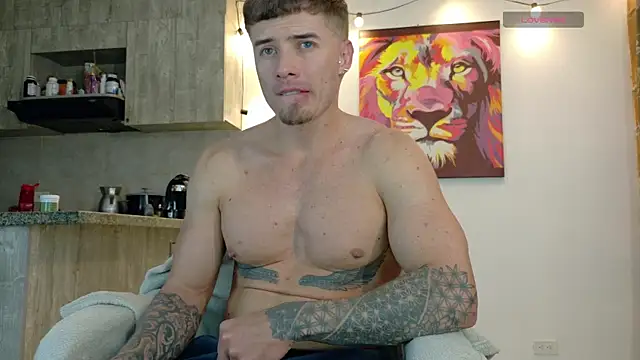 Ryannblue07 online show from 06/04/26, 01:11