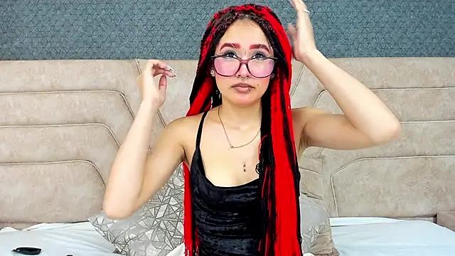 Snapshot of alice_foxred chatting on 03/22/25, 12:46 alice foxred online show from 03/22/25, 12:46