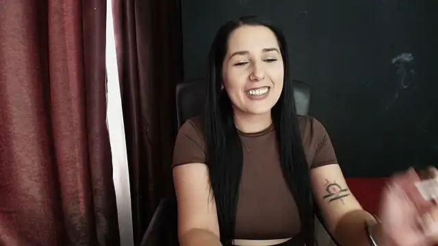 missdyaa online show from 10/05/25, 12:58