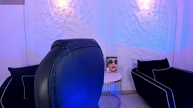 CandaseRussell online show from 10/05/25, 11:57