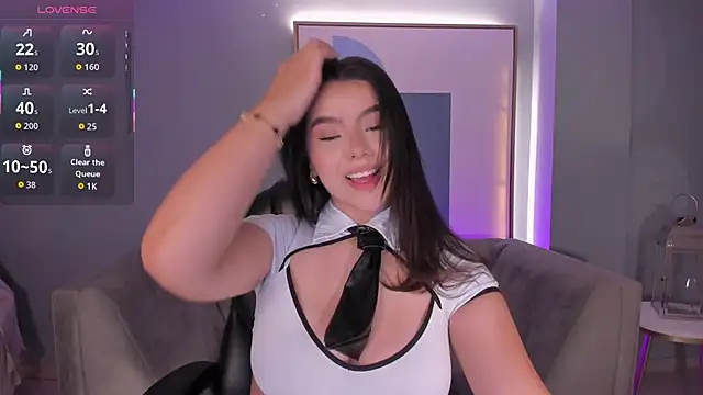 CandaseRussell online show from 11/22/25, 08:52