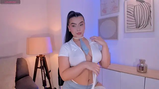 CandaseRussell online show from 04/22/26, 02:47