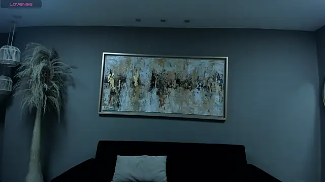 AmaliaCrus online show from 12/19/25, 08:05