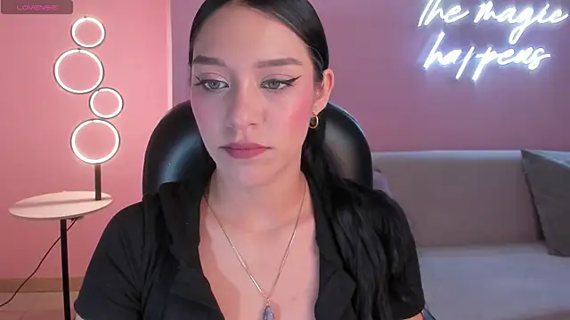 Snapshot of AmaliaCrus chatting on 06/08/26, 01:28 AmaliaCrus online show from 06/08/26, 01:28
