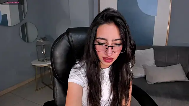 LarisaSmirnov online show from 09/29/25, 01:11