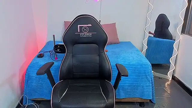 Malory tay1 online show from 09/19/25, 07:14