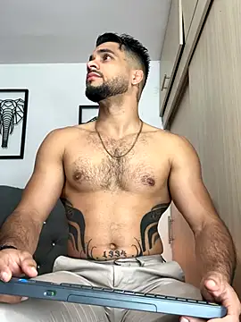 Maximiliano ford online show from 10/31/25, 09:10