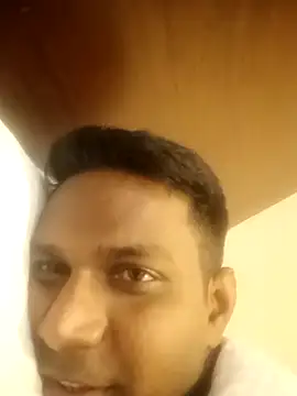 vikesh05 online show from 02/18/26, 08:27