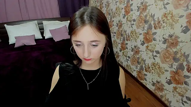 JulietMonli online show from 09/14/25, 07:13