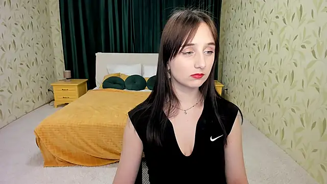 JulietMonli online show from 11/02/25, 07:16